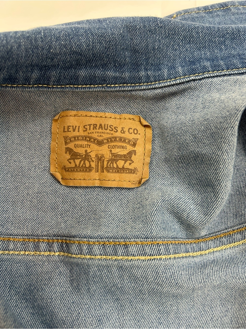 Levi's Kids Dark Blue Denim Jacket with Button Front - Picture 5 of 8
